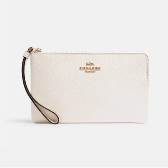Coach Handbags - Coach Crossgrain Leather Corner Zip Wristlet